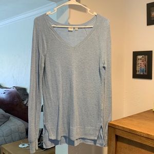 Gap sweater